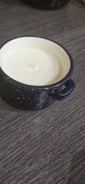 Cute small cook pot candle